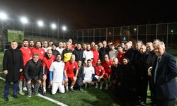 Tıp Bayramı'nda Futbol Şöleni: Sağlık Çalışanları Sahaya İndi