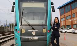 Samsun’da Tramvayları Kadın Vatmanlar Kullanıyor