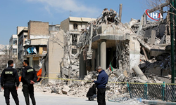 İran'da Sağlıkçılar Hedefte: Saldırıda 24 Görevli Hayatını Kaybetti