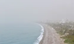 Kuzey Afrika'dan Gelen Toz Bulutu Antalya'yı Kapladı