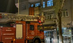 Bursa'da Balkondan Operasyon: Bacağı Kırılan Kadın Kurtarıldı