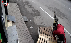 Adana'da Kaza: Çukura Giren Bisikletli Takla Attı