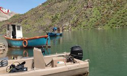 Fırat Nehri'nde Botla Açılan Kampçı Akıntıya Kapıldı