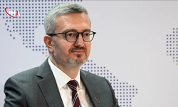 Burhanettin Duran: Cumhurbaşkanımızı, Bir Soykırımcıyla Dost Olarak Nitelendirmek Utanç Vesikasıdır