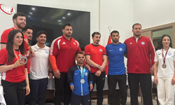 Avrupa'da Güreş ve Halter'de Dereceye Giren Sporcular, Basınla Buluştu
