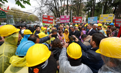 Özgür Özel Kurtuluş Parkı'ndan Seslendi: "Sizin Mücadeleniz Rejim İçin Korku, Emekçi İçin Umuttur"