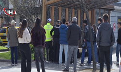 Yolda Yürüyen Kadının Fotoğrafını Çektiği İddia Edilen Şüpheli Darbedildi