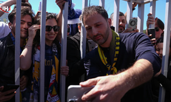 Domenico Tedesco, Taraftarla Vedalaştı