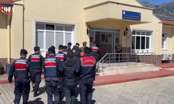 Antalya'da Narkotik Operasyonu: 5 Şüpheli Tutuklandı