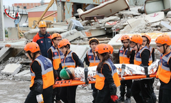 İzmir'de Çocuklar Afeti Yönetiyor Etkinliği Gerçekleştirildi
