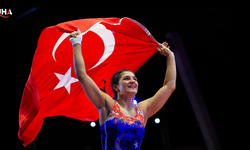 Nesrin Baş'tan Altın Madalya