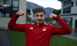 Milli Halterci Yusuf Fehmi Genç 2 Altın, 1 Bronz Madalya Kazandı