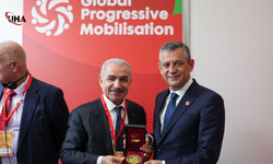 Özgür Özel, Eski Filistin Başbakanı Iştiyye ile Görüştü