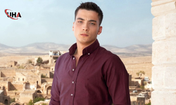 Uzak Şehir’in Kaya’sı Gönlünü Rol Arkadaşına Kaptırdı