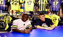 Kadıköy’de İmza Günü Coşkusu: Kante ve Levent Mercan Taraftarla Buluştu