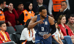 Anadolu Efes, Galatasaray’ı 87-80 Mağlup Etti