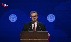 Burhanettin Duran: Burada Yükselen Her Çocuk Sesi, İnsanlığın Umududur