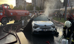 Kayseri'de Elektrikli Araç Alev Alev Yandı