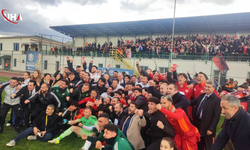 1’inci Lig’e Yükselen Batman Petrolspor Şampiyonluğunu Kutluyor