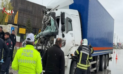 Kamyonda Sıkışan Şoför İçin İtfaiye Seferber Oldu