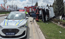Malatya’da Kaza: Kontrolden Çıkan 2 Araç Çarpıştı, 3 Yaralı Var