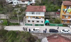 Karabük'te Garip Olay: Evinin Önündeki Çitlere 'Mesih' Yazdı