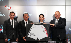 Beşiktaş’ın Şort Sponsoru Cola Turka Oldu