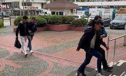 Ehliyet Sınavında Kopya Çekerken Suçüstü Yakalandılar