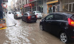 Edirne Uzunköprü’de Şiddetli Sağanak: Yollar Göle Döndü