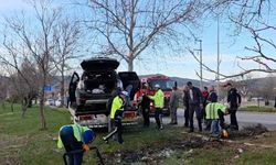 Tokat'ta Kontrolden Çıkan Cip Ağaca Çarptı: 1 Ölü 2 Yaralı