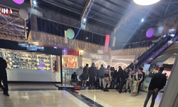 Yürüyen Merdivene Eli Sıkışan 3 Yaşındaki Çocuğun Parmağı Koptu