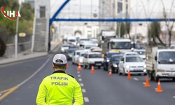 İstanbul’da "Hafta Sonu" Ulaşım Alarmı: 3 İlçede Yollar Kapanıyor, Seferler Duruyor