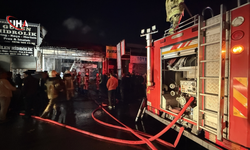 Diyarbakır’da Korkutan Yangın: Oto Tamir Dükkanı Alev Aldı