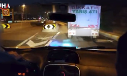 Polis Kovalamacasıyla Durdurulan Araçtan Yasaklı madde Fışkırdı