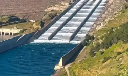 Şanlıurfa’da Atatürk Barajı Kontrollü Su Salımına Geçti