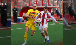 Ayvalıkgücü Belediyespor, Eskişehirspor'u 2-0 Mağlup Etti