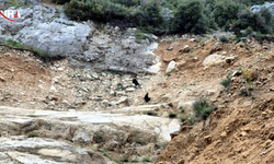 Isparta'da Kayalıklarda Mahsur Kalan 2 Çocuk Kurtarıldı