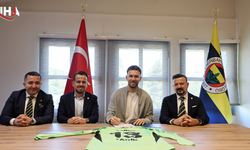 Fenerbahçe Tarık Çetin İle 3 Yıl Daha Yola Devam