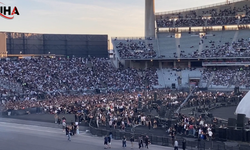 Kanye West İçin Tribünler Saniyeler İçinde Doldu