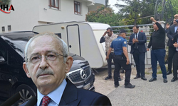 Göreve İade Edilen Kılıçdaroğlu Sloganlarla Evinden Çıktı