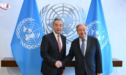 Çin Dışişleri Bakanı Wang Yi İle BM Genel Sekreteri Guterres Bir Arada