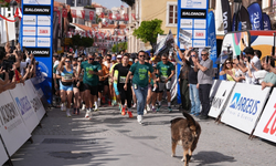 43 Ülke Çeşme'de Buluştu: Uluslararası Maratonun İlk Günü Tamamlandı