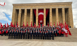Gençlik ve Spor Bakanı Bak'tan Anıtkabir'de 19 Mayıs Mesajı