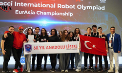 İzmirli Gençlerin Robotik Zaferi: Akran Eğitimiyle Dünya Şampiyonası’na