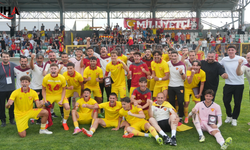Göztepe U19 Ekibi Türkiye Şampiyonluk Kupasını Kaldırdı