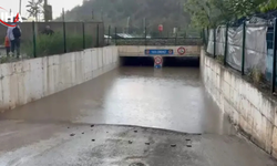 Altgeçitler Su Altında Kaldı, Araçlar Mahsur Kaldı