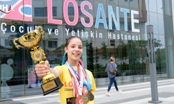 LÖSEV’in Mucize Kızı Kevser Banlı Dünya Şampiyonu