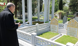 Cumhurbaşkanı Erdoğan, Aile Kabristanını Ziyaret Etti