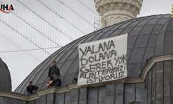Sivas'ta Mermer İşçilerinden Kubbede Sazlı Protesto