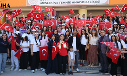 Turgutlu'da Şampiyonluk Gururu: 15 Yaşındaki Nehir Avrupa'yı Salladı